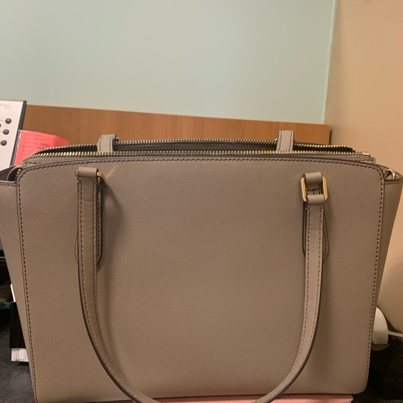 🔴SOLD🔴Tory Burch tote - Picture 3 of 4